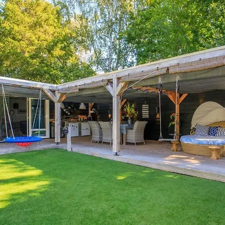 Bohemian Included Boat Supboards And Pool 5 Minutes By Boat From Parking To The Bohemien Daire Loosdrecht